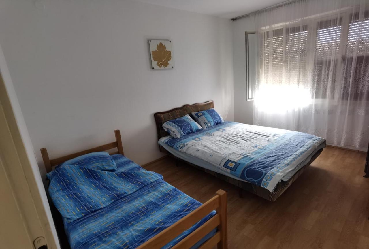 Nikolic Apartmani บาร์ ภายนอก รูปภาพ