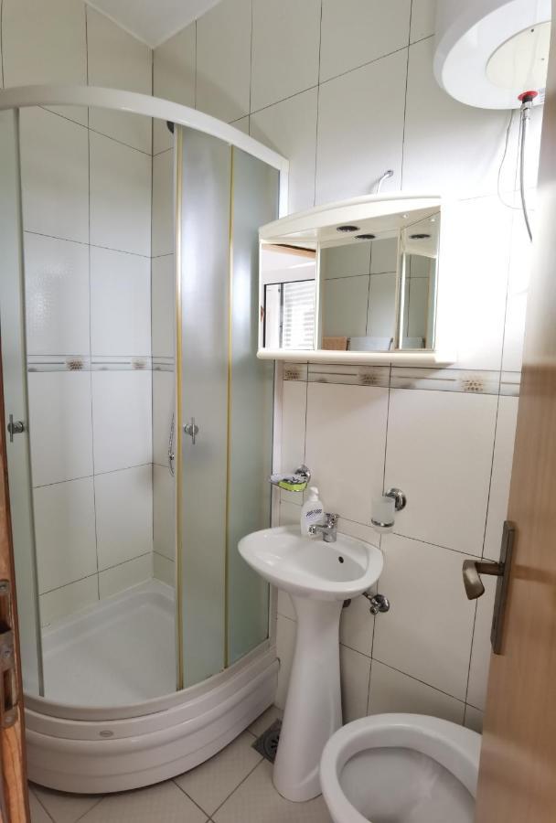 Nikolic Apartmani บาร์ ภายนอก รูปภาพ