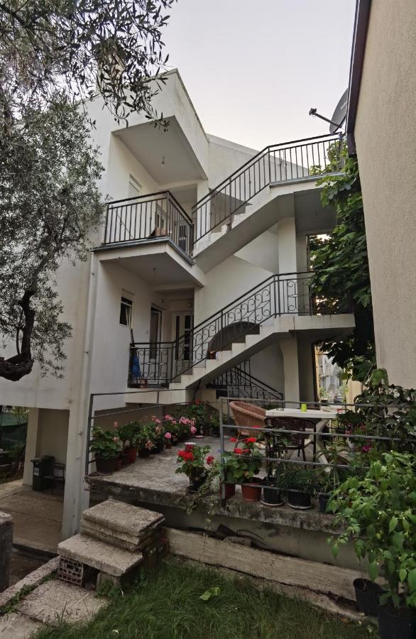 Nikolic Apartmani บาร์ ภายนอก รูปภาพ