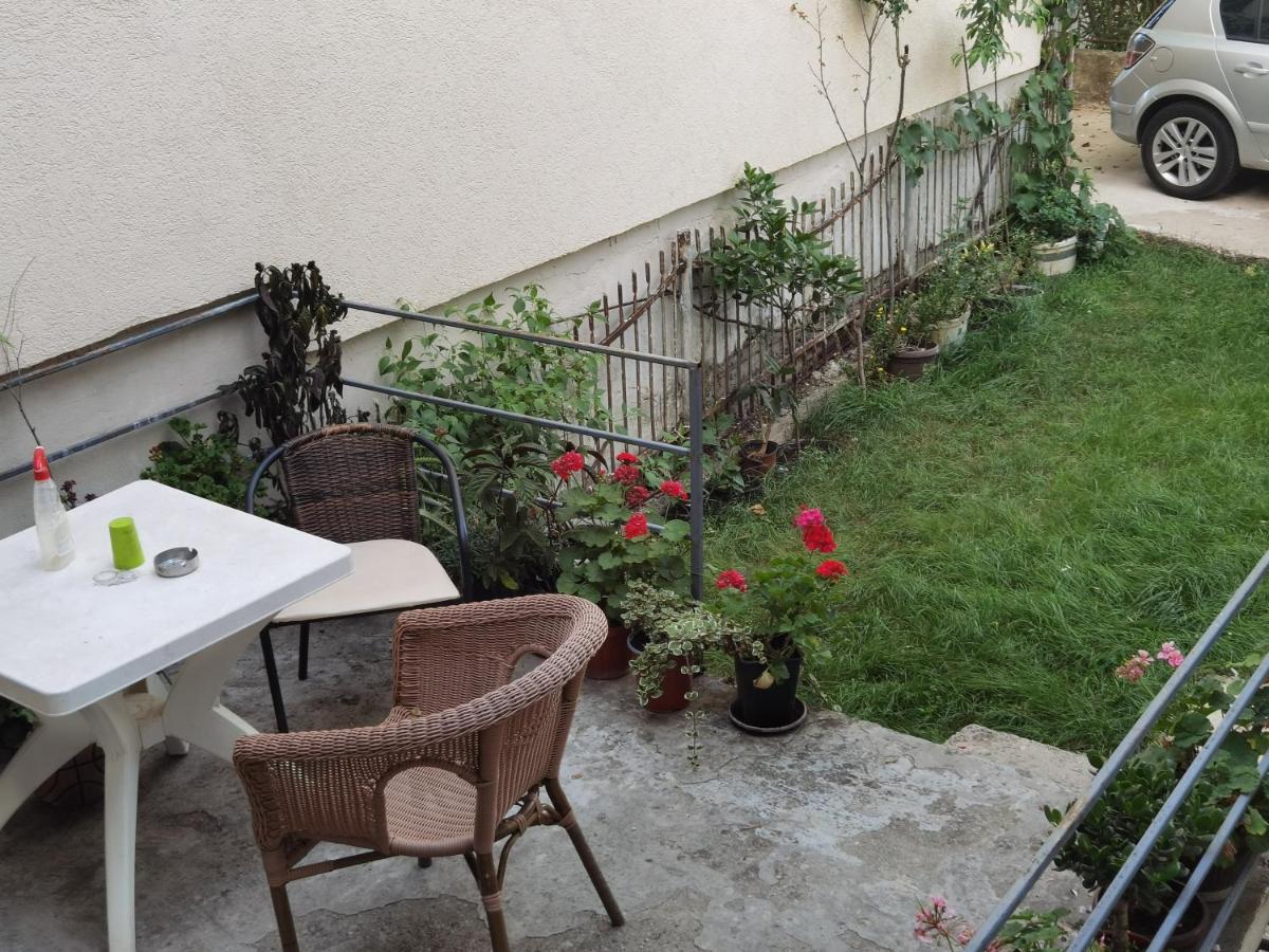Nikolic Apartmani บาร์ ภายนอก รูปภาพ