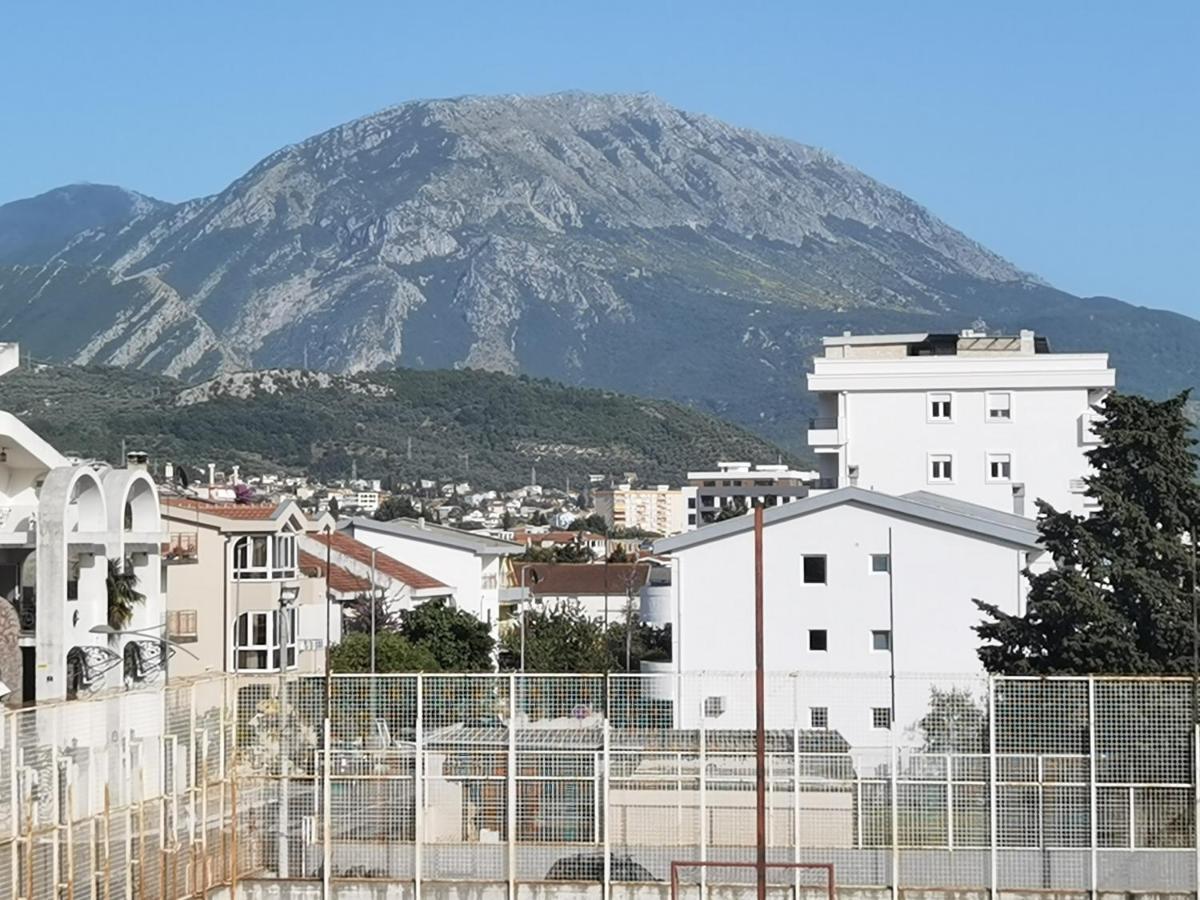 Nikolic Apartmani บาร์ ภายนอก รูปภาพ